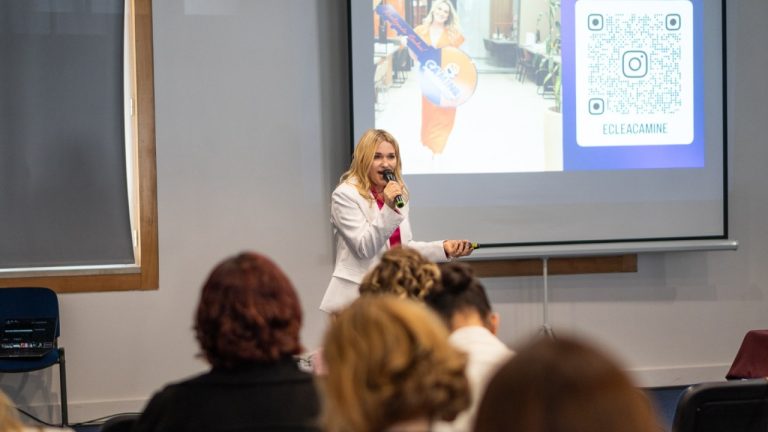 ECLEA CAMINI EM LISBOA PALESTRA