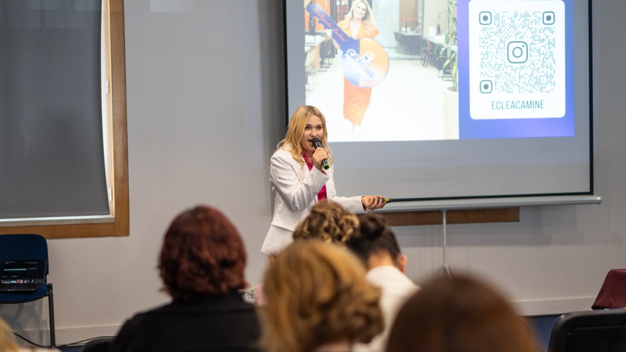 ECLEA CAMINI EM LISBOA PALESTRA