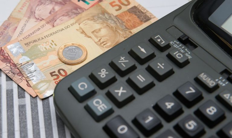 Rombo de R$ 61,7 bilhões acende alerta fiscal e governo prevê gatilhos a partir de 2027 Foto: Marcello Casal JrAgência Brasil