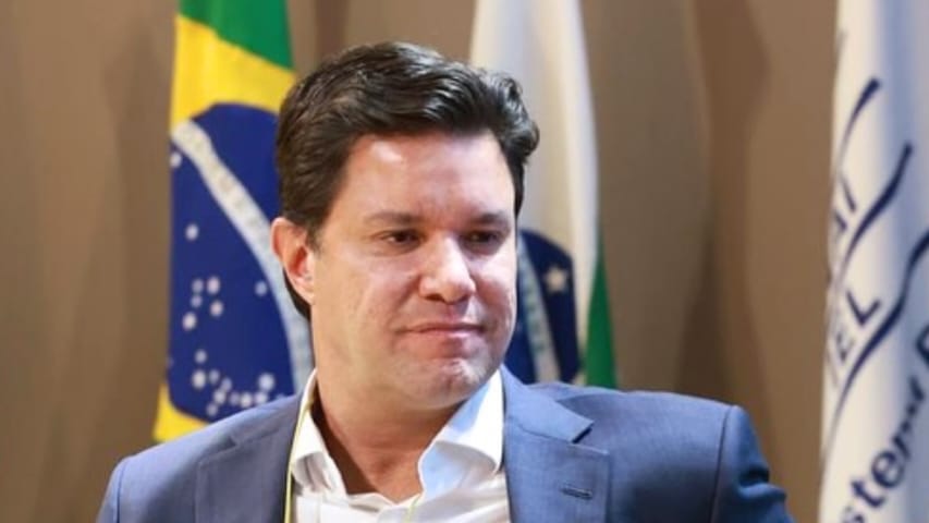 Guto Silva volta ao centro da sucessão no Paraná e pressão por espaço cresce no grupo de Ratinho Júnior - Foto: Reprodução/Facebook Guto Silva